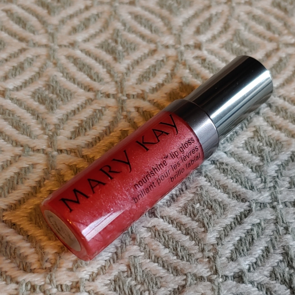 Mary Kay nourishine lip gloss